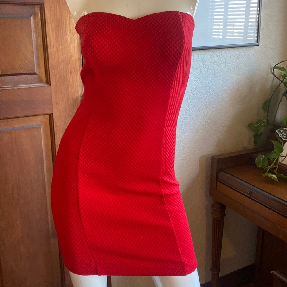 Red bodycon strapless mini dress. Size Small